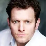 متیو داگلاس